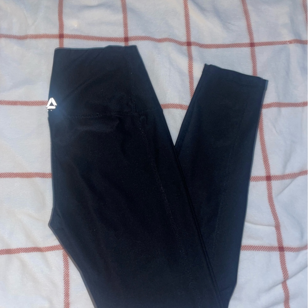 Black leggings